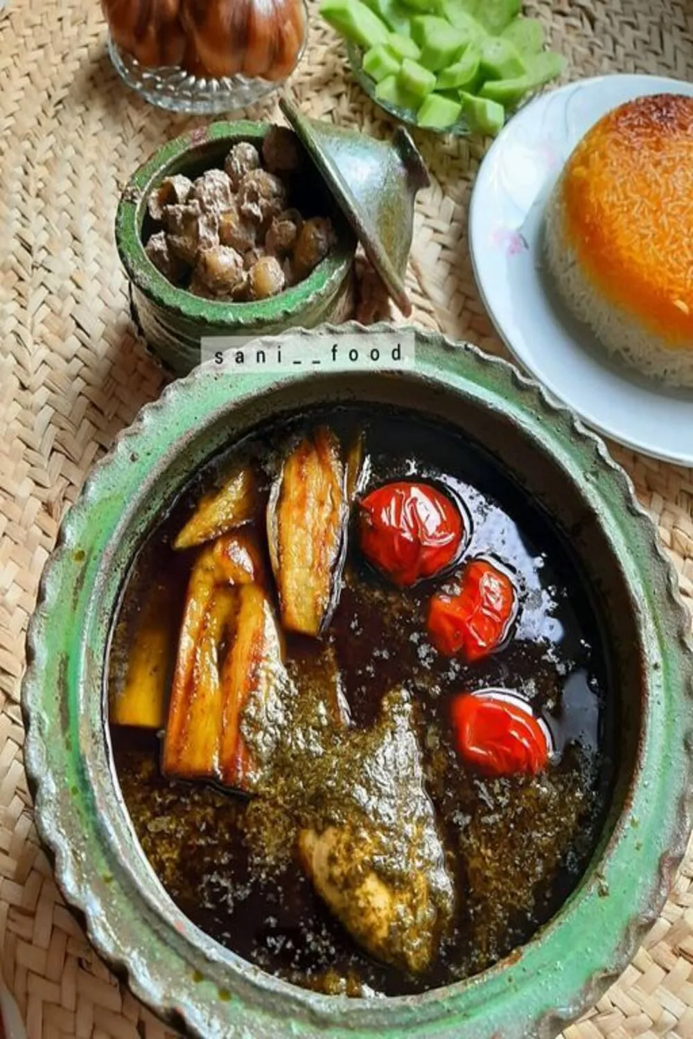 تصویر دوم از آبغوره (بطری)